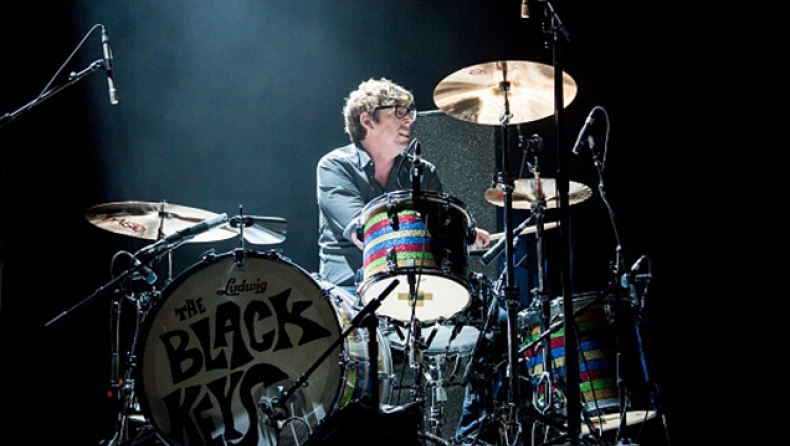 Κάρνεϊ στο gTV: «Black Keys, μπύρες και ΛεΜπρον Τζέιμς!»