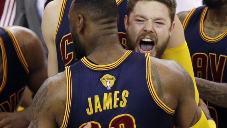 Σπλας στα μούτρα τους