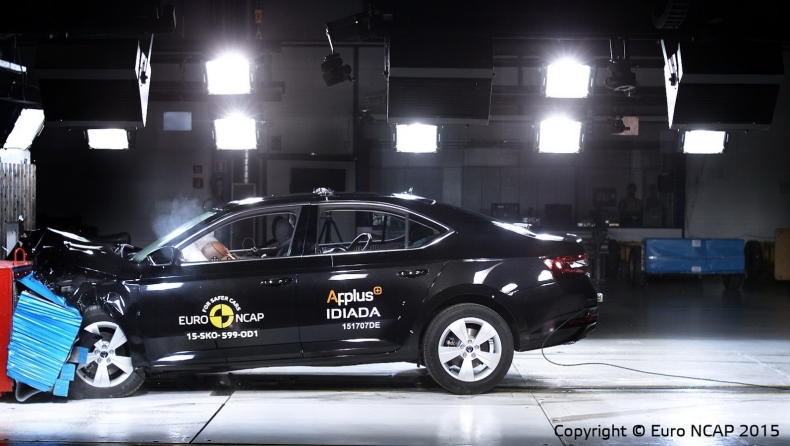 Πεντάστερο το Skoda Superb (video)