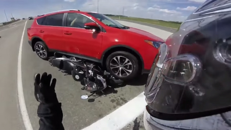 SUV οδοστρωτήρας (video)
