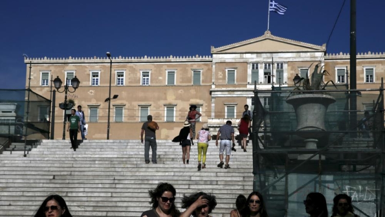 Schinas: Athens must send credible proposals for deal to be possible