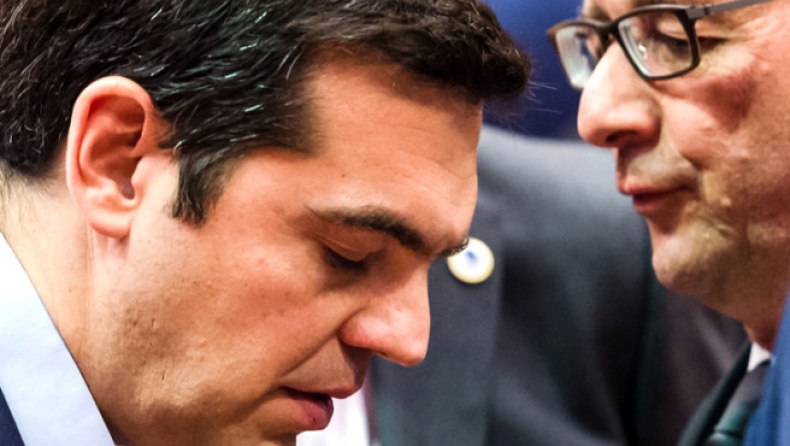 Μεσολάβηση Ολάντ επιδιώκει ο Τσίπρας