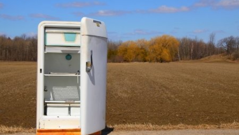 Tο φωτάκι σβήνει και η πόρτα δεν έχει μάνταλο