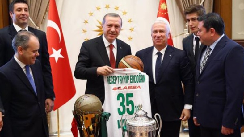 Επίσκεψη στον Ερντογάν η Καρσίγιακα (pics)