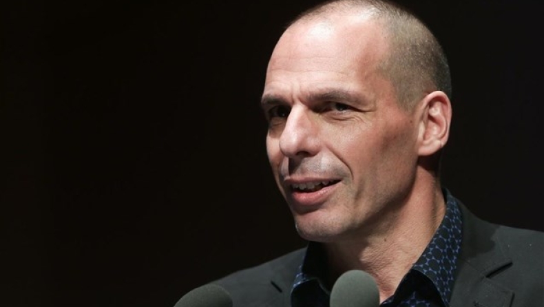 Γ. Βαρουφάκης: Τα καλύτερα όπλα είναι αυτά που δεν σκοπεύεις να χρησιμοποιήσεις