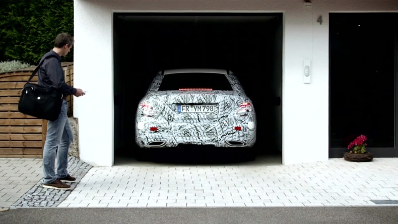 Η νέα Mercedes E-Class παρκάρει μόνη της (video)