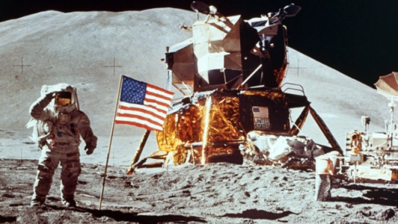 Οι 8 λόγοι που η προσελήνωση μπορεί να μην συνέβη ποτέ (vid+pics)