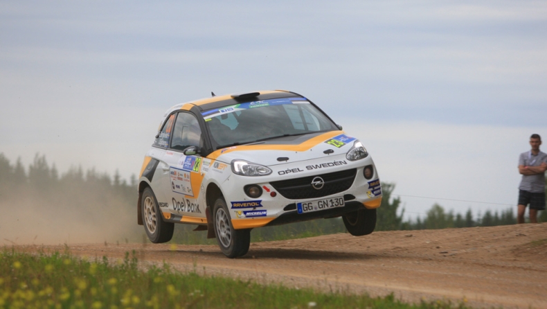 Πρωταθλητής το Opel Adam R2