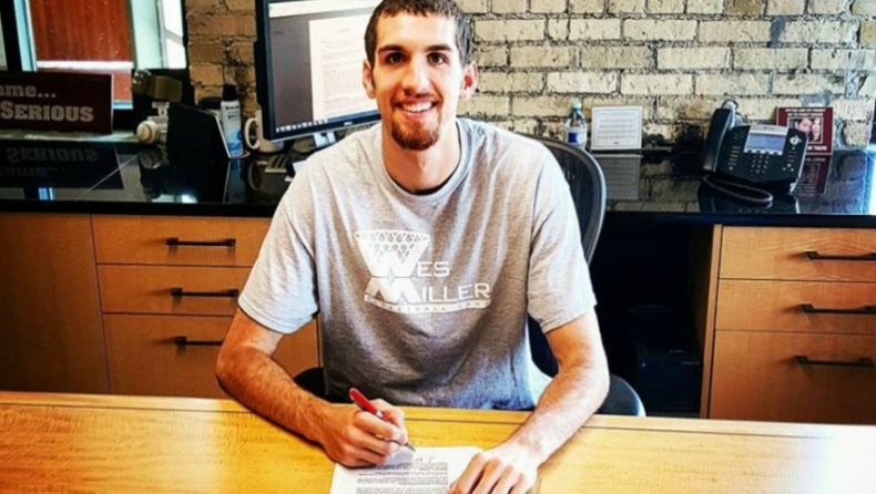 Οριστικά στην ΑΕΚ ο Νικ Παύλος!