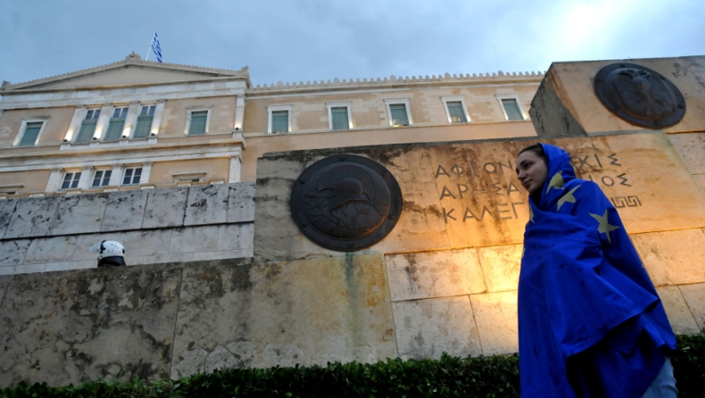 Οι Έλληνες δεν εμπιστεύονται το πολιτικό και οικονομικό σύστημα