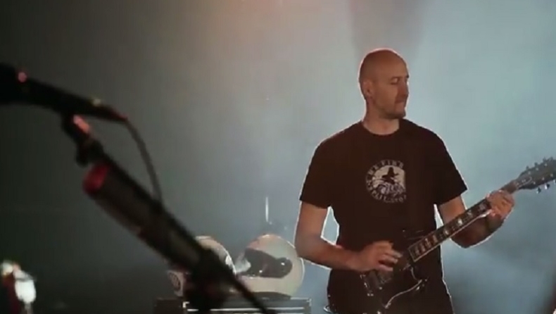 O κιθαρίστας Ντίνο Ράτζα! (vid)