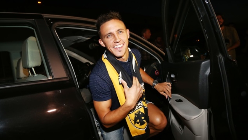 Αποθέωση και... «τίτλους με την ΑΕΚ»! (gTV + pics)