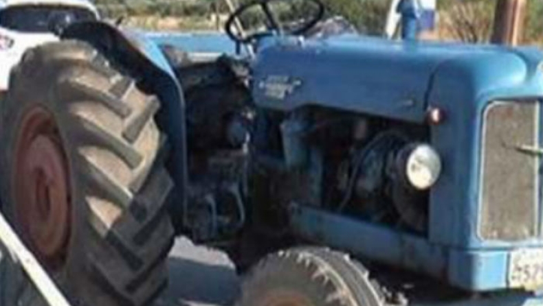 Πήρε το τρακτέρ, οδηγούσε στο αντίθετο ρεύμα και τράκαρε (vid)