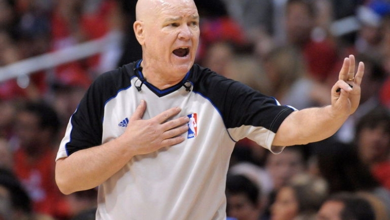 Και διαιτητές κάνει! (vid)