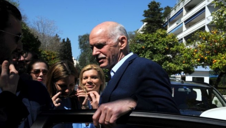 Φουντώνει το «φλερτ» ΠΑΣΟΚ – ΚΙΔΗΣΟ
