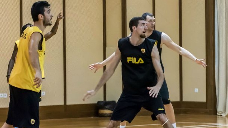 Επιστρέφει στη βάση της η ΑΕΚ