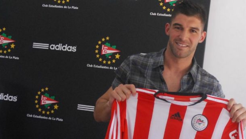 Στην Εστουδιάντες Αντούχαρ