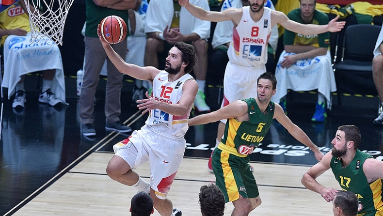 Αποθέωση από τα ισπανικά Μέσα (pics)