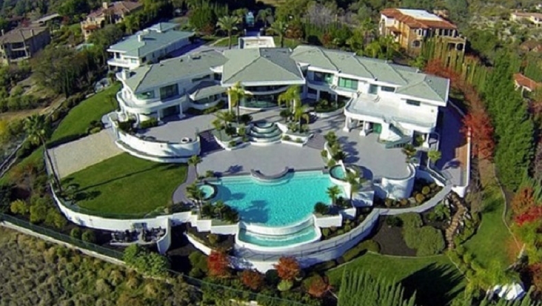 Διέρρηξαν το παλάτι του Bilzerian