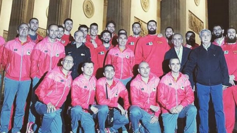 Βόλτα στο Βερολίνο η Ισπανία! (pics)