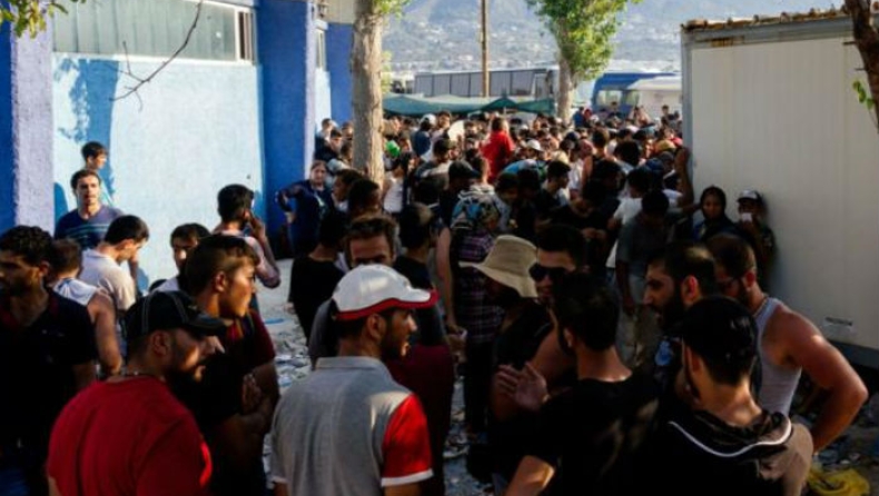 Migrants removed from Mytilene port