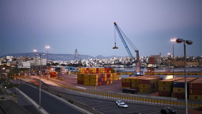 Τρεις φάκελοι με την ένδειξη κατεπείγον στο Ναυτιλίας