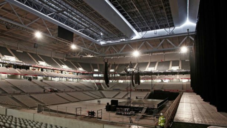 Από ποδοσφαιρικό σε μπασκετικό το Stade Pierre Mauroy (pics & vids)