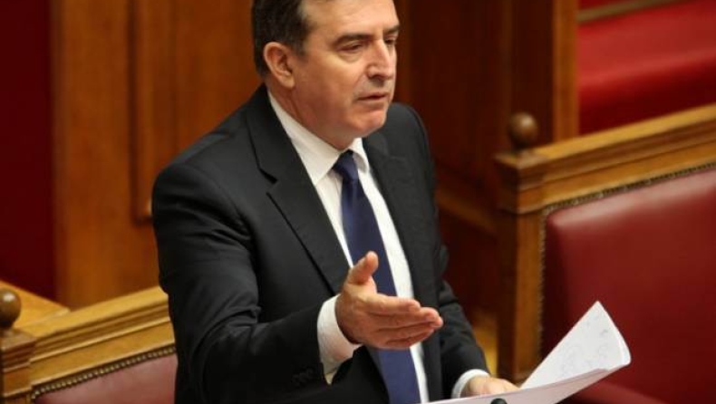 Εκτός Βουλής ο Χρυσοχοΐδης λόγω Φώφης