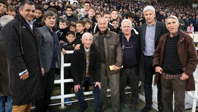 Ευχές των παλαιμάχων της ΑΕΚ στον Μανωλά