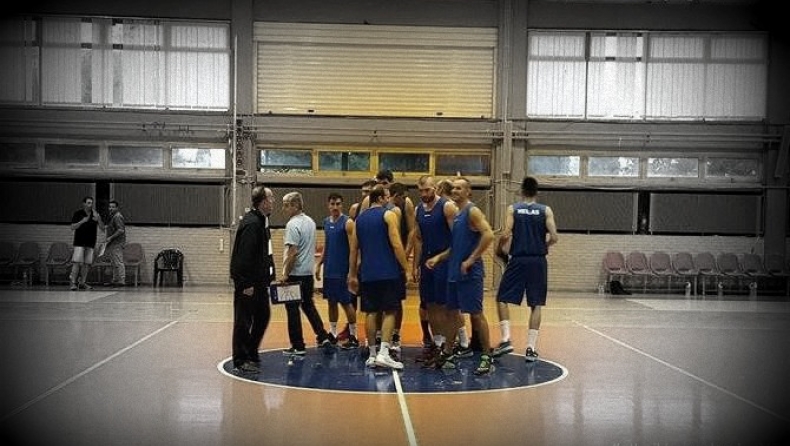 Στη... μάχη η Εθνική Ενόπλων! (pics)