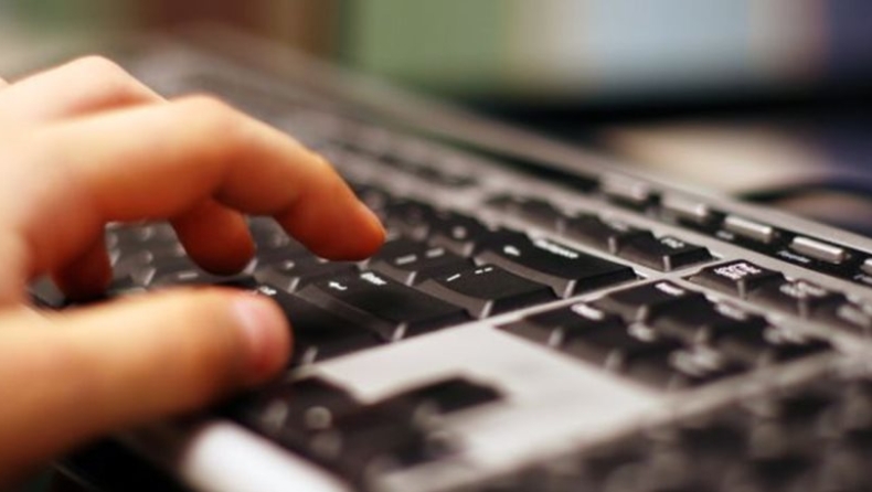 Η ελευθερία έκφρασης στο Διαδίκτυο όλο και περιορίζεται