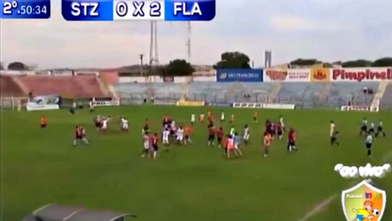 Ντου, ξύλο και... 11 κόκκινες! (vid)