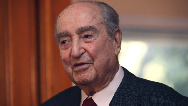 Η απίθανη τούρτα για τα 97α γενέθλια του Μητσοτάκη! (pic)