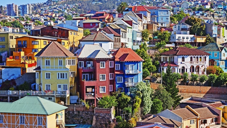 Πόλεις από την παλέτα του πιο ευφάνταστου ζωγράφου (pics)