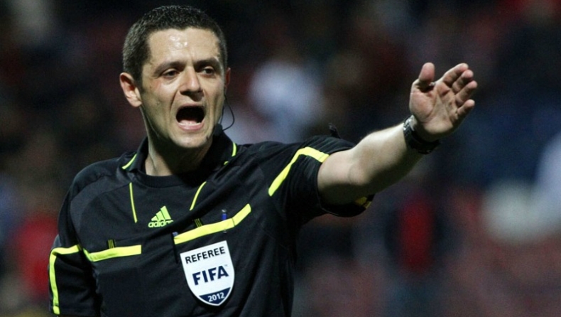 Οι... καρτάκηδες διαιτητές! (pics)