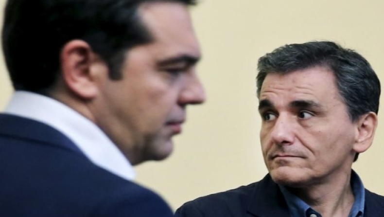 Αγώνας δρόμου για τα 2 δισ. ευρώ