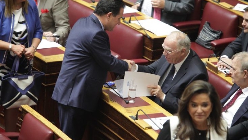 Η απάντηση της Ντόρας στον Λεβέντη για το «γκαντέμικο» γραφείο