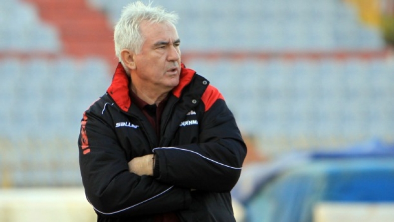 Τέλος ο Κατσαβάκης από Πανσερραϊκό