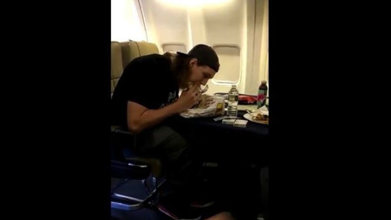 Ο Ολίνικ τρώει ένα μπουρίτο με 4 μπουκιές (vid)