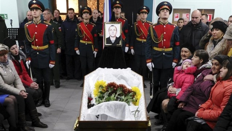 Κηδεύτηκε ο Ρώσος πεζοναύτης που σκοτώθηκε στη Συρία