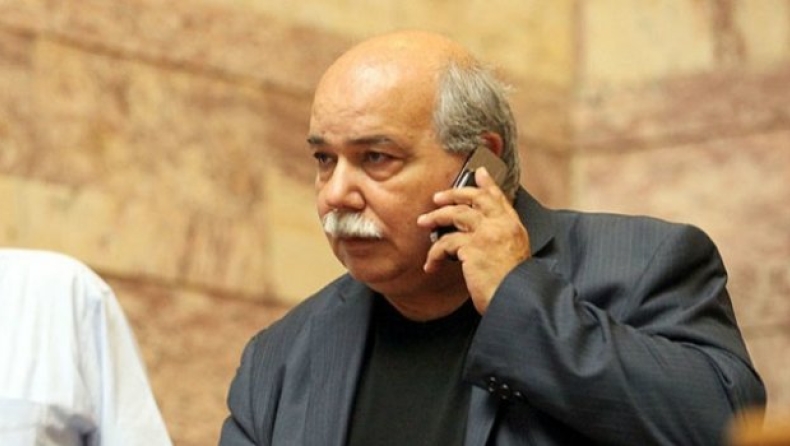 Parliament head condemns attack against ND MP Koumoutsakos