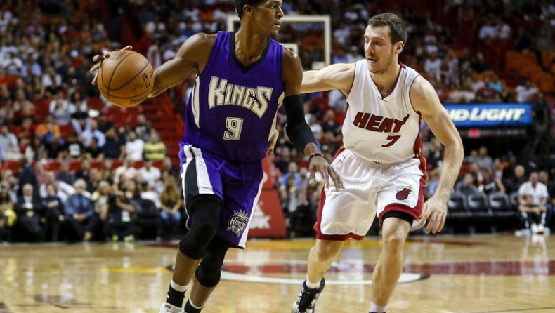 Ψάρωσε ακόμα και τον κάμεραμαν! (vid)