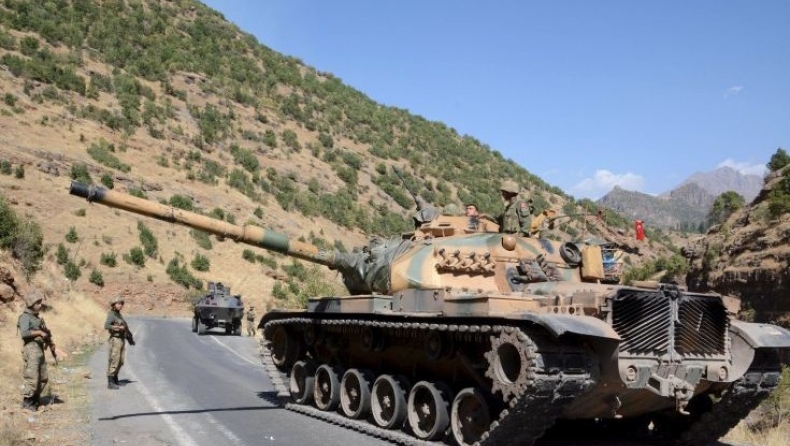 Οκτώ Τούρκοι στρατιωτικοί αθώοι για τη δολοφονία 21 Κούρδων
