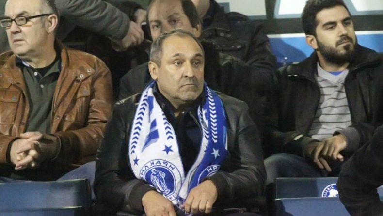 Παπαθανασάκης: «Καλύτερα κεκλεισμένων»