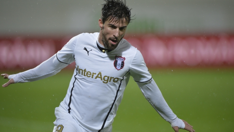 Βλέπει Ενάκε η ΑΕΚ