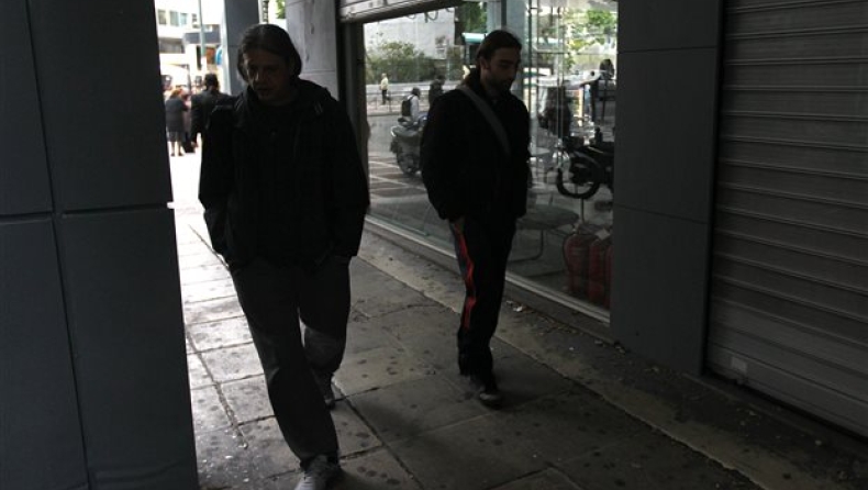 «Δεν βοηθά τους νέους της η Ελλάδα»