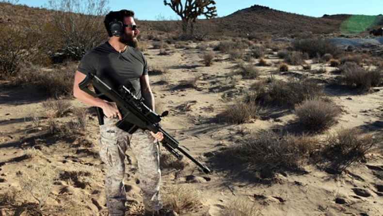 Ο Bilzerian στη νέα ταινία του Bruce Willis