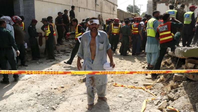 Αιματηρή επίθεση σε σιιτική αγορά στο Πακιστάν