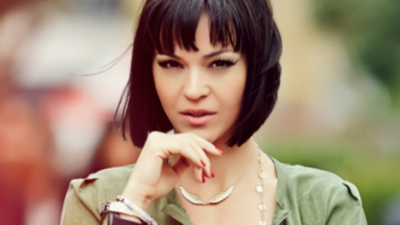 H... τολμηρή Νικολέττα Καρρά! (pics)