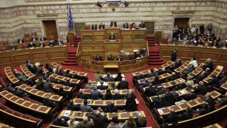 Αρση ασυλίας του Ηλ.Παναγιώταρου για επεισόδια στο Ναυτοδικείο